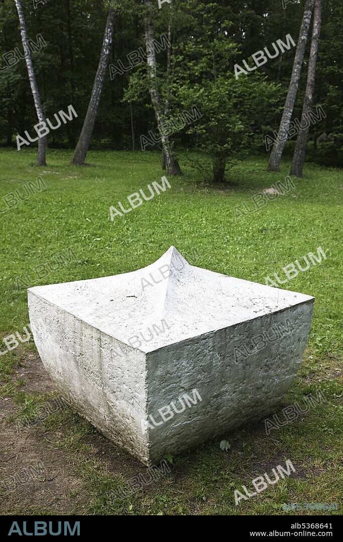 Sculpture, Symbol of Europos Parkas, by Gintaras Karosas, work of art in the Park of Europe, an open air art museum near the geographical center of Europe, near Vilnius, Lithuania, Baltic States, Northeastern Europe, Europe.