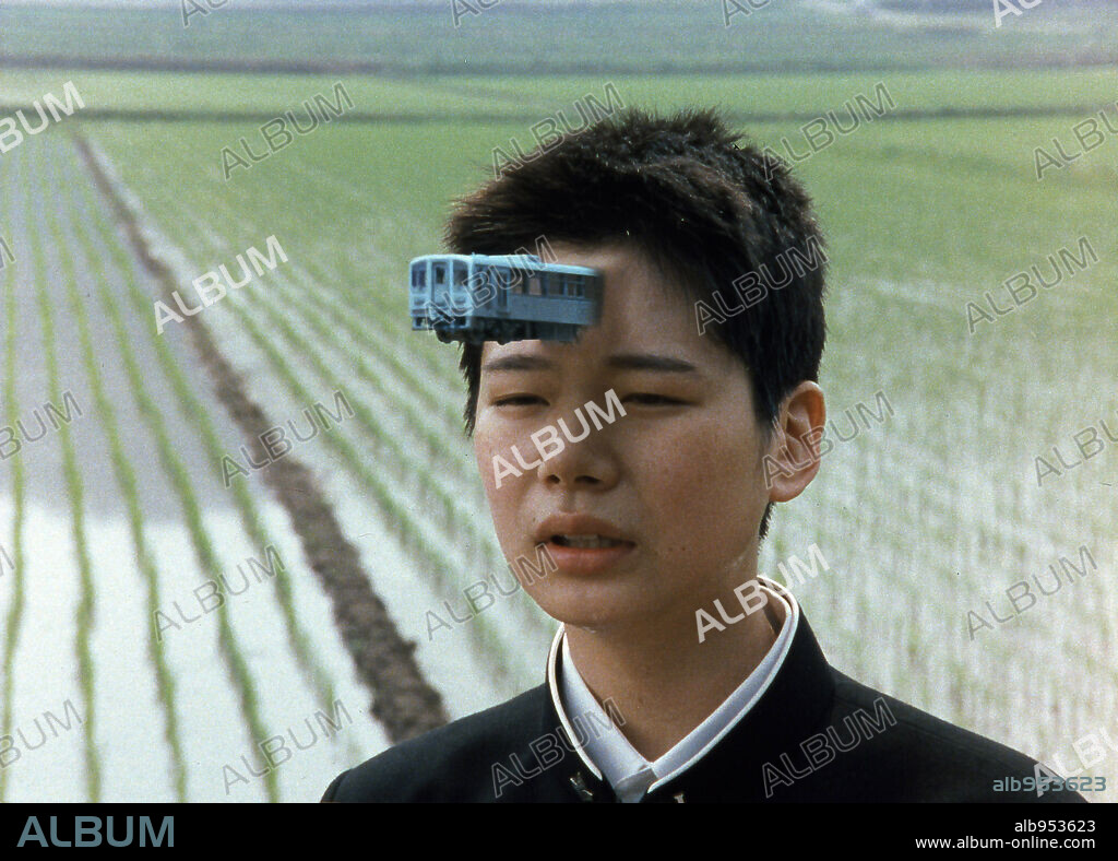 THE TASTE OF TEA, 2004 (CHA NO AJI), directed by KATSUHITO ISHII. Copyright GRASSHOPPA.