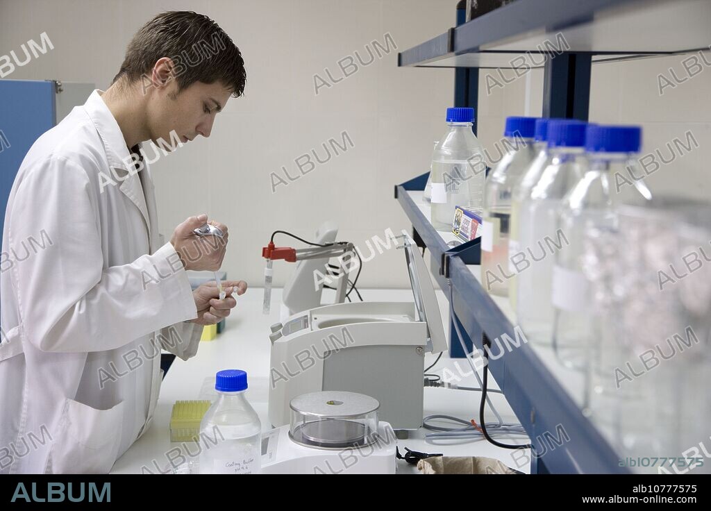 Research and Development lab, Vitis Navarra tree nursery, Larraga, Navarra, Spain.