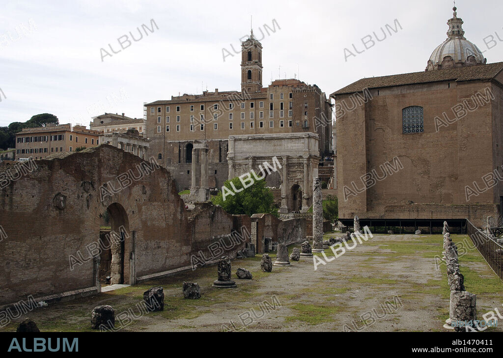 ARTE ROMANO. ITALIA. BASILICA EMILIA. Construída en el siglo II a. C. por los censores M. Fulvio Nobilior y Marco Emilio Lépido. Reconstruída en los siglos I a. C. y V. FORO ROMANO ROMA.