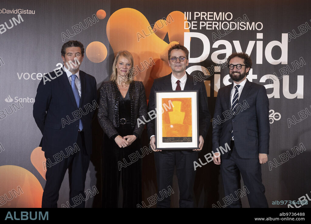 Madrid, 14/12/2022. Iii premio de periodismo David Gistau. En la Imagen, Julián Quirós, Romina Caponnetto, J. C. Ramón y Joaquín Manso. Foto: Ángel de Antonio. Archdc.