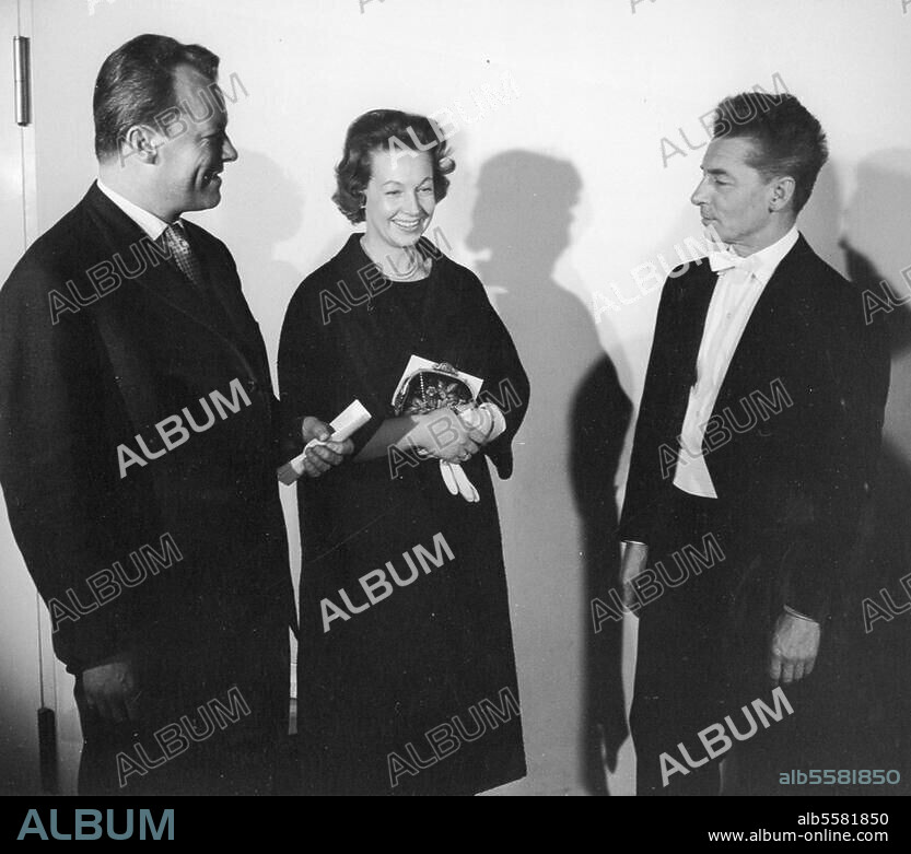 Brandt, Willy ; homme politique (SPD) ; 1913-1992. Willy Brandt et Rut, son épouse, en conversation avec Herbert von Karajan. Photo, 16.2.1961.