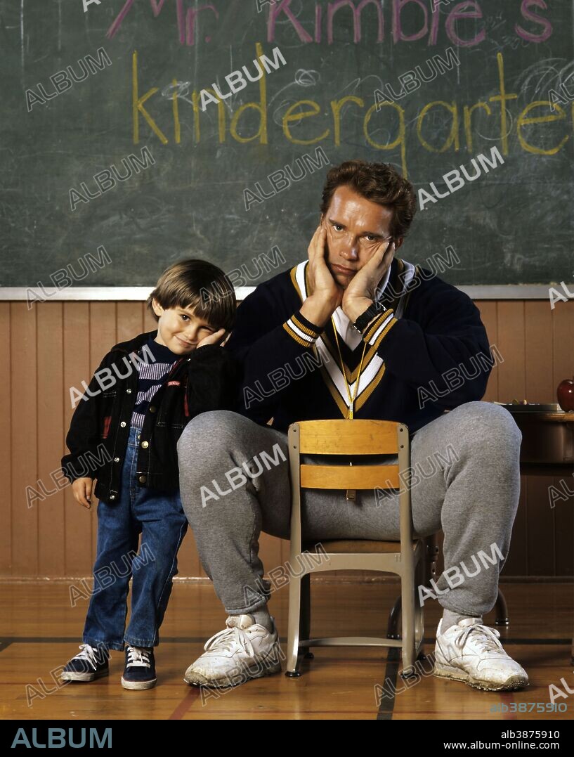 ARNOLD SCHWARZENEGGER en POLI DE GUARDERÍA, 1990 (KINDERGARTEN COP), dirigida por IVAN REITMAN. Copyright UNIVERSAL PICTURES.