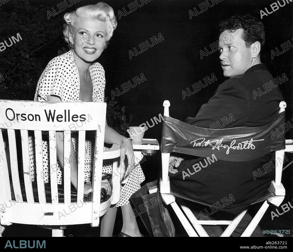 ORSON WELLES et RITA HAYWORTH dans THE LADY FROM SHANGHAI, 1947, réalisé par ORSON WELLES. Copyright COLUMBIA PICTURES.