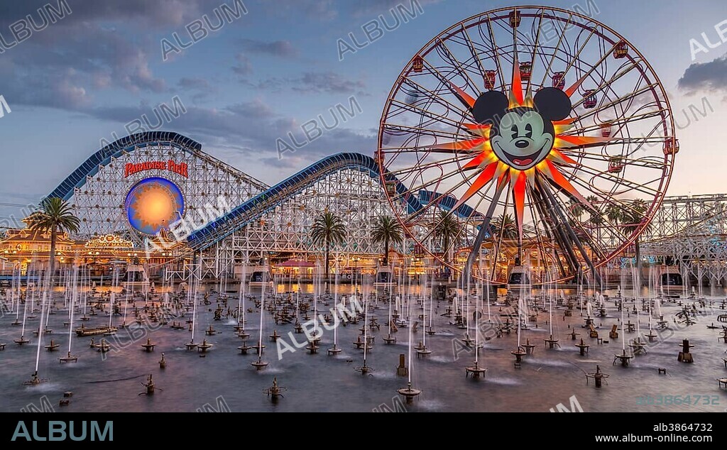 Ferris Wheel Mickey's Fun Wheel and Roller Coaster California Screamin', in front Lake Paradise Bay with water fountains, California Adventure Park, Disneyland Resort, Anaheim, California, USA