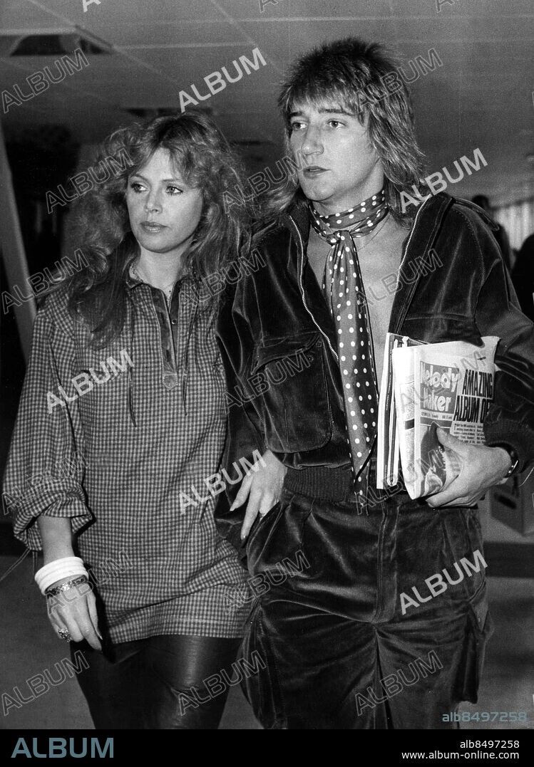Arkiv 1980 . Rod Stewart, skotsk rocksångare tillsammans med en rödhårig Britt Ekland.. Foto: Svenskt Pressfoto Kod: 20360.