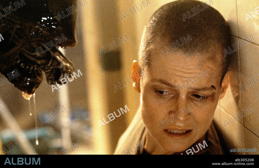 SIGOURNEY WEAVER in ALIEN 3, 1992, unter der Regie von DAVID FINCHER. Copyright 20TH CENTURY FOX.