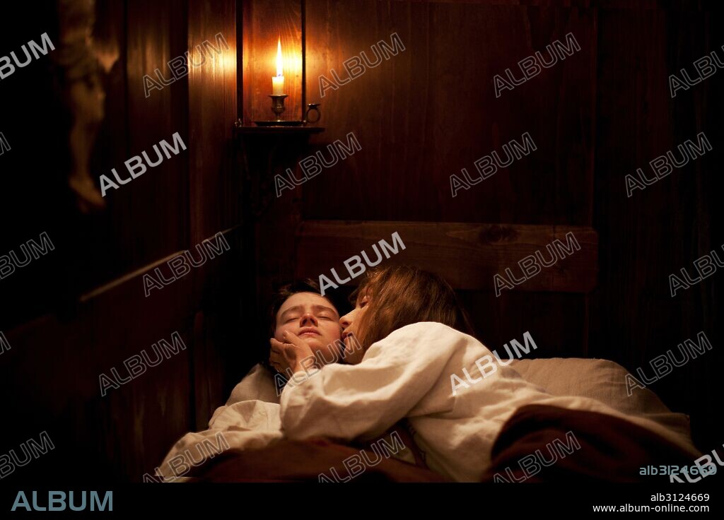 ISABELLE HUPPERT and PAULINE ETIENNE in LA RELIGIEUSE, 2013, directed by GUILLAUME NICLOUX. Copyright LES FILMS DU WORSO.