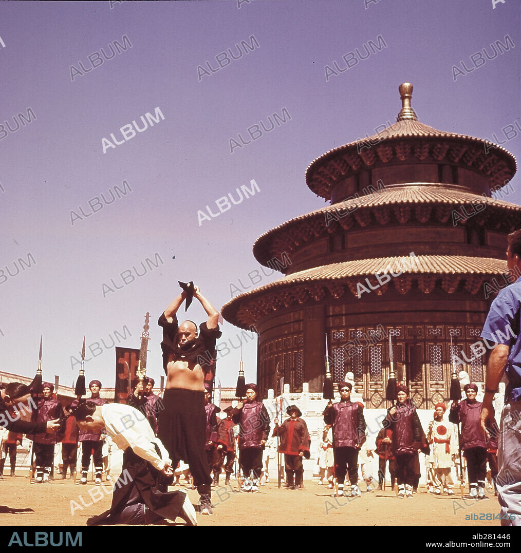 55 DÍAS EN PEKÍN, 1963 (55 DAYS AT PEKING), dirigida por NICHOLAS RAY. Copyright SAMUEL BRONSTON PRODS/ALLIED ARTISTS.