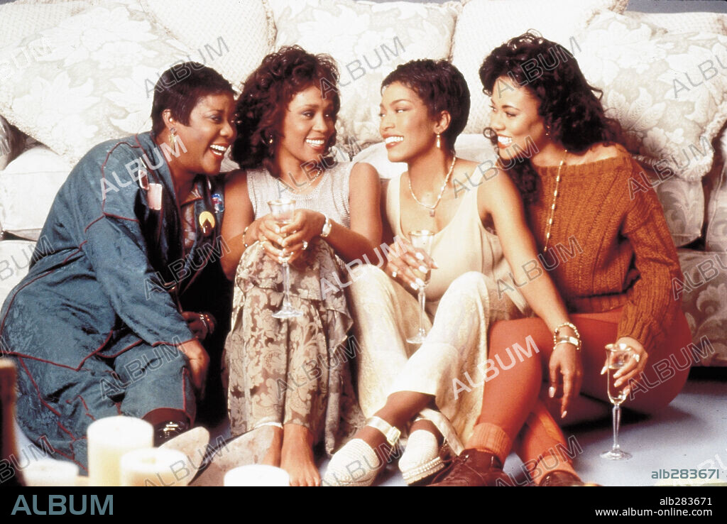 ANGELA BASSETT, LELA ROCHON, LORETTA DEVINE and WHITNEY HOUSTON in WAITING TO EXHALE, 1995, directed by FOREST WHITAKER. Copyright SCHINDLER/SWERDLOW / ST. NICHOLAS, RANDEE.