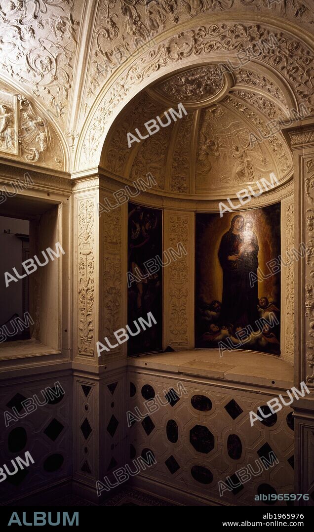 Glimpse of the small chapel, Ducal Palace, Urbino (UNESCO World Heritage List, 1998), Marche. Italy.
