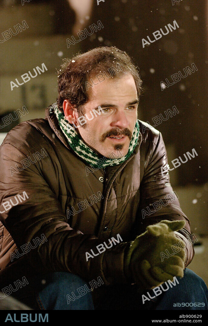 MICHAEL KELLY en INVINCIBLE [INVENCIBLE], 2006 (INVINCIBLE), dirigida por ERICSON CORE. Copyright WALT DISNEY PICTURES / PHILLIPS, RON.