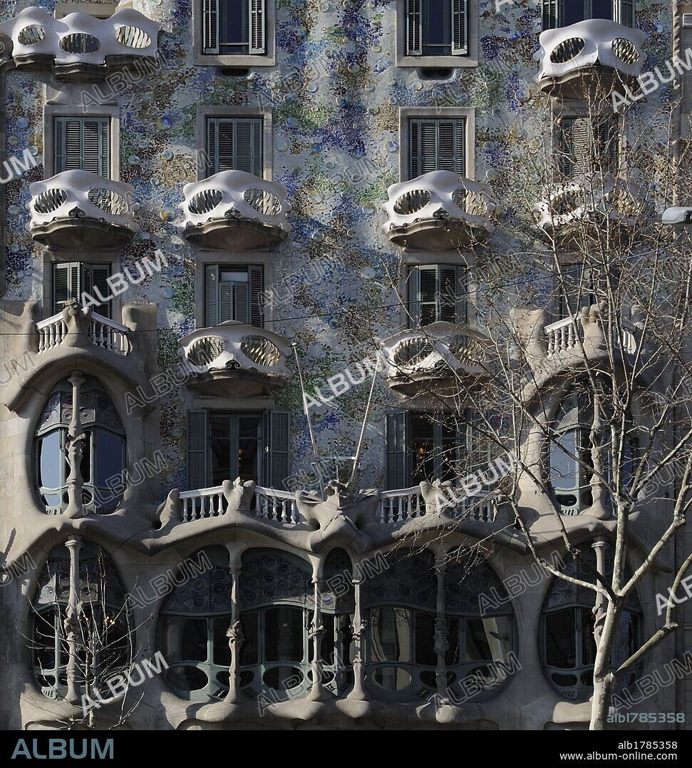 Casa Batlló (1904-1906), Passeig de Gràcia 43, arquitecte Antoni Gaudí, Barcelona, Catalunya, España.