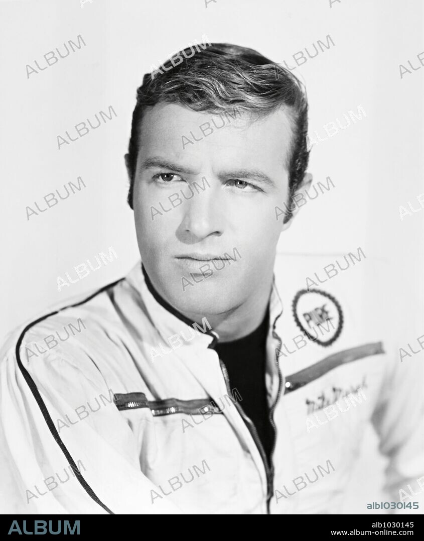 JAMES CAAN in RED LINE 7000, 1965, directed by HOWARD HAWKS. Copyright PARAMOUNT PICTURES.