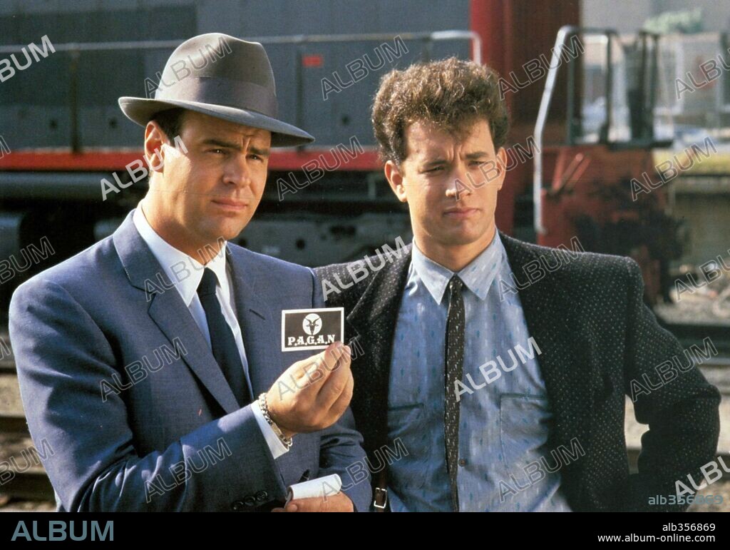 DAN AYKROYD and TOM HANKS in DRAGNET, 1987. Copyright UNIVERSAL PICTURES.