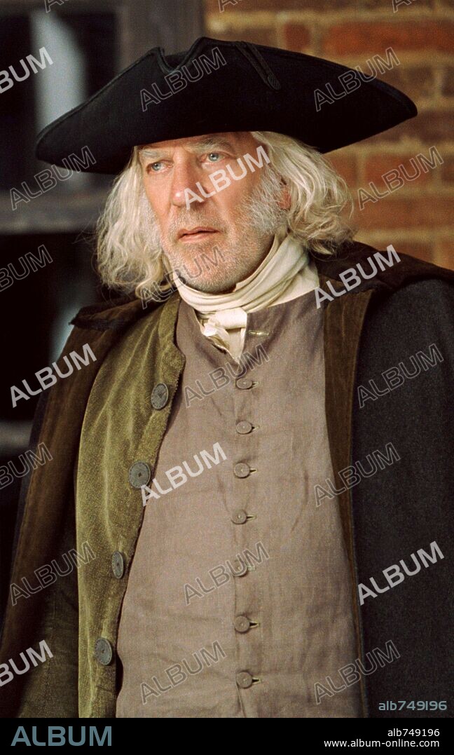DONALD SUTHERLAND en ORGULLO Y PREJUICIO, 2005 (PRIDE & PREJUDICE), dirigida por JOE WRIGHT. Copyright UNIVERSAL PICTURES / BAILEY, ALEX.