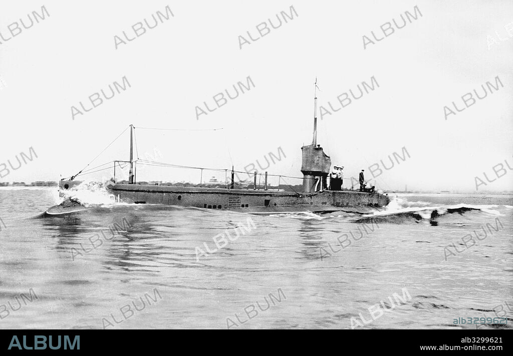 H.M. Submarine D1.