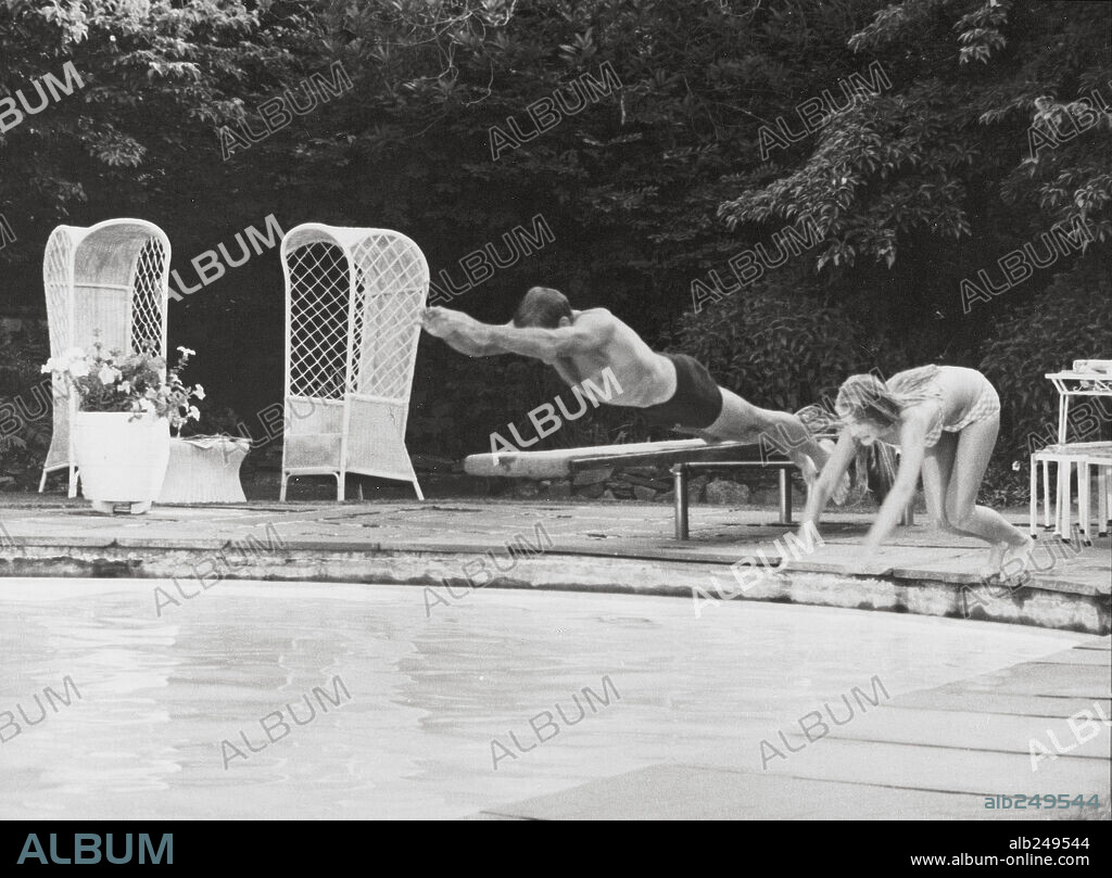 BURT LANCASTER en EL NADADOR, 1968 (THE SWIMMER), dirigida por FRANK PERRY. Copyright COLUMBIA PICTURES.