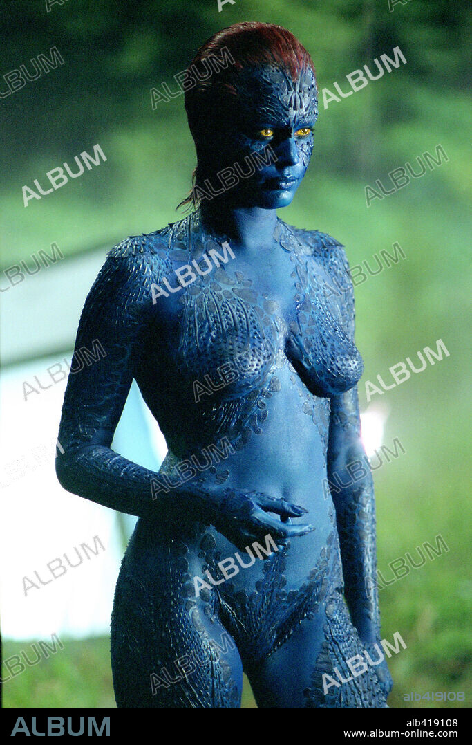REBECCA ROMIJN in X2, 2003, unter der Regie von BRYAN SINGER. Copyright 20TH CENTURY FOX.