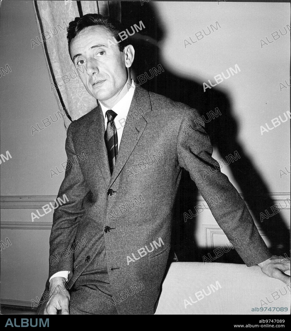 1961. The French couturier Guy Laroche.