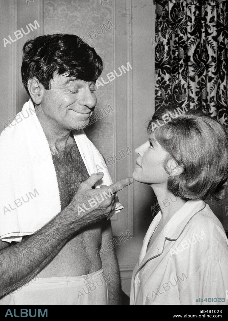 ANNE JACKSON and WALTER MATTHAU in THE SECRET LIFE OF AN AMERICAN WIFE, 1968, directed by GEORGE AXELROD. Copyright 20TH CENTURY FOX.