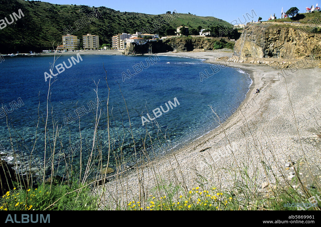 Colera; playa / platja d´en Goixa (Angoixa).