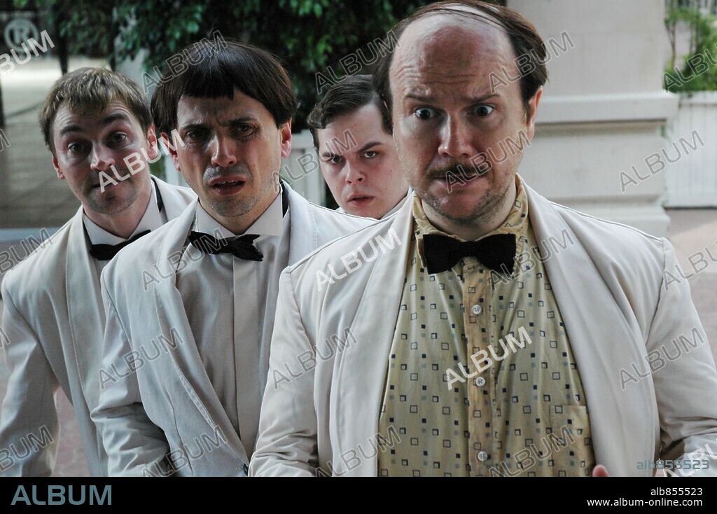 DAMIAN RAMOS, JAIME BARNATAN, JOSE MOTA y SANTIAGO SEGURA en TORRENTE 3: EL PROTECTOR, 2005, dirigida por SANTIAGO SEGURA. Copyright AMIGUETES ENTERTAINMENT / DE PASCUALIS, MONICA.