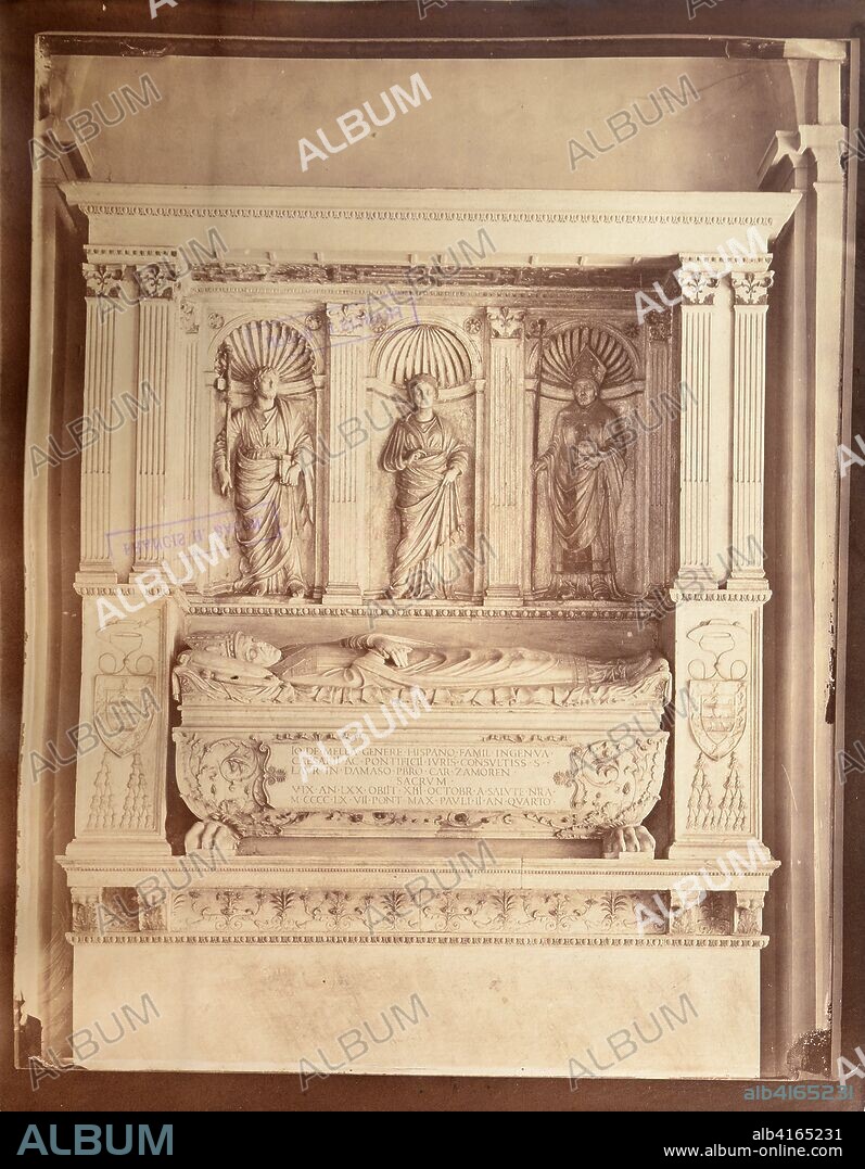 Monumento funerario de Juan de Mella originalmente en la Iglesia de Santiago de los Españoles, trasferida a la Iglesia de Montserrat de los Españoles en Roma.