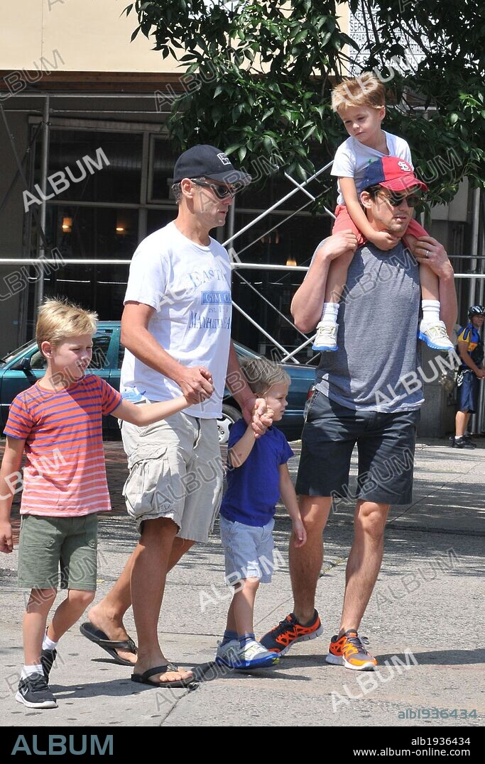 Aug. 3, 2012 - New York, NY, USA - . . . . . .August 2, 2012...New York City Simon Halls, Matt Bomer and sons, Kit, Walker and Henry out and about on August 2, 2012 in New York City. 03/08/2012