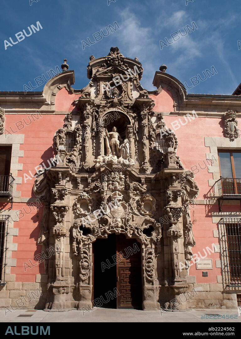 FACHADA DEL ANTIGUO HOSPICIO DE MADRID MUSEO MUNICIPAL.