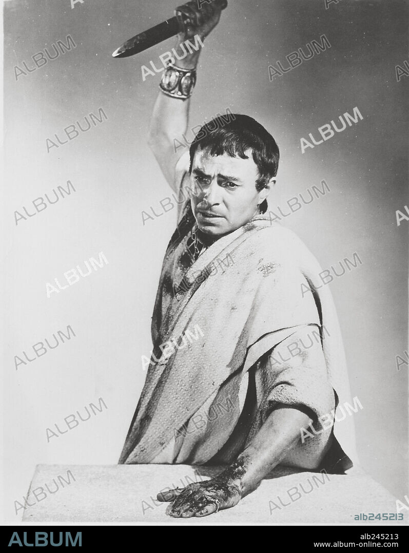 BRUTO MARCO JUNIO 85/42 AC and JAMES MASON. JAMES MASON in JULIUS CAESAR, 1953, directed by JOSEPH L. MANKIEWICZ. Copyright M.G.M.