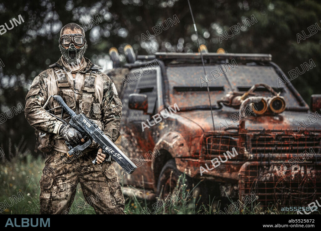 LUKE MCKENZIE in WYRMWOOD: APOCALYPSE, 2021, directed by KIAH ROACHE-TURNER. Copyright Bronte Pictures / Guerilla Films.