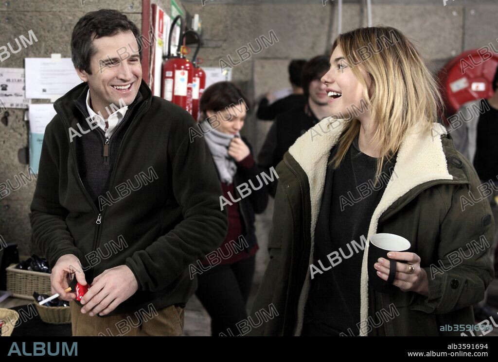CAMILLE ROWE and GUILLAUME CANET in ROCK'N'ROLL, 2017, directed by GUILLAUME CANET. Copyright Les Productions du Trésor/M6 Films/Canoe Films/Appaloo/pathe.