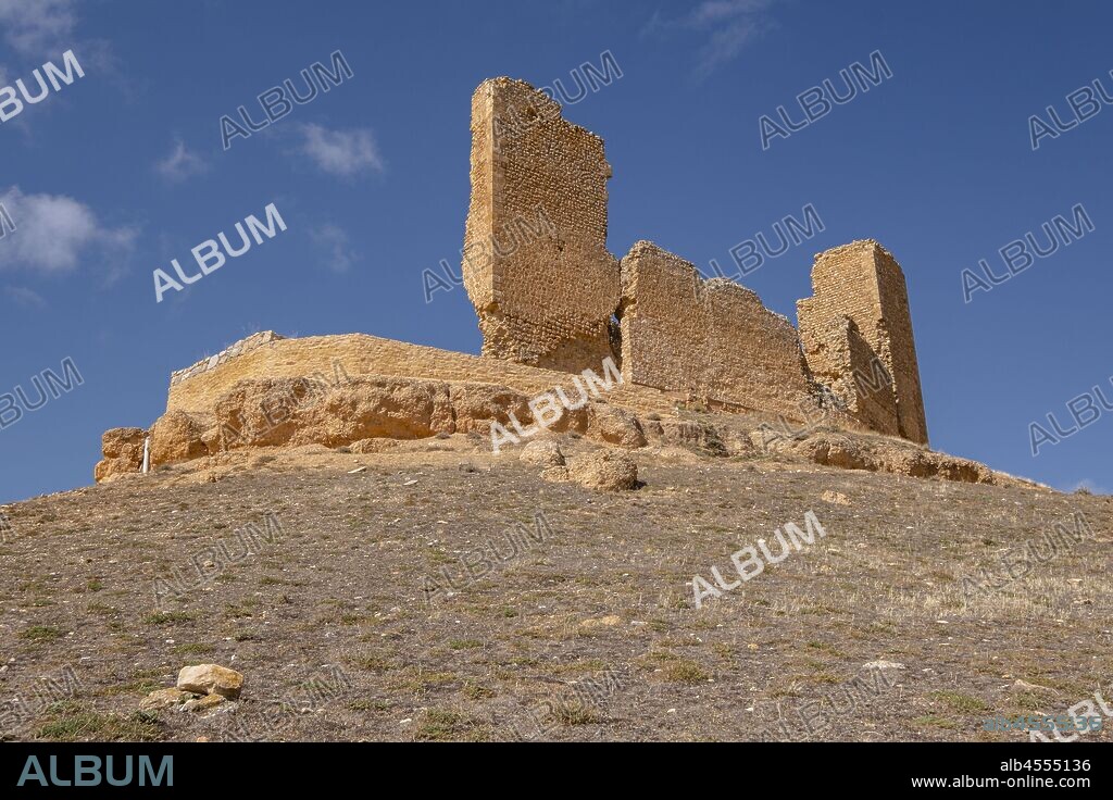 Castillo de Montuenga de Soria, Castillo de los Padilla, Montuenga de Soria, Comarca de Arcos de Jalón, Soria, comunidad autónoma de Castilla y León, Spain, Europe.