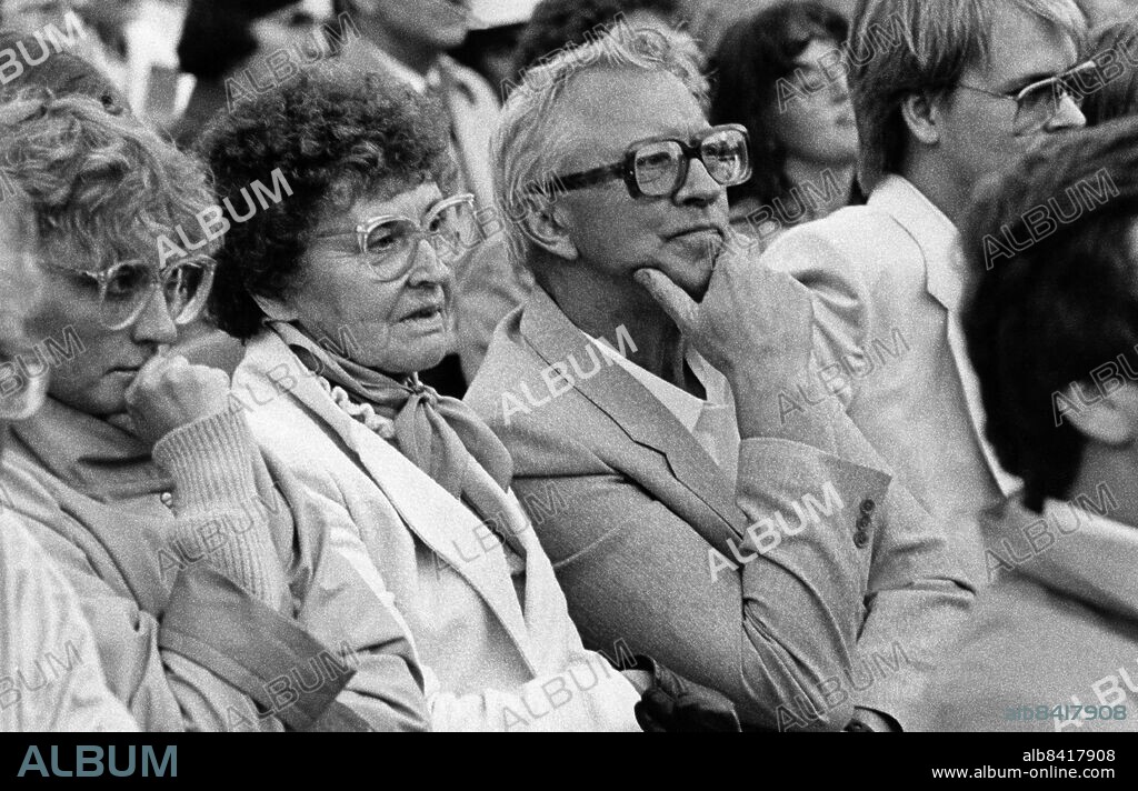 STOCKHOLM 2013-05-21 file JONKOPING 19840519. Birgit and Ingvar Faltskog, parents of former ABBA singer Agnetha Faltskog, are seen during the city of Jonkopings 700 anniversary in Jonkoping, Sweden, May 19, 1984. Foto: Ann Chi Erikes / XP / SCANPIX / Kod: 56. ** OUT SWEDEN OUT **.