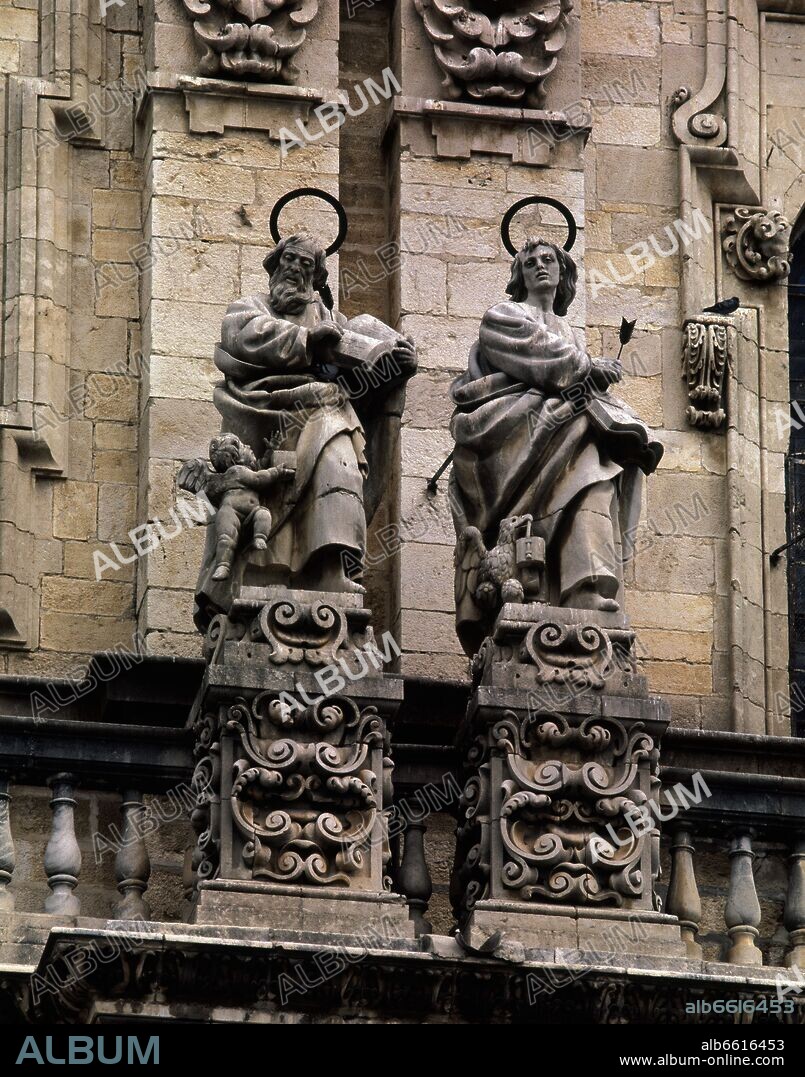 PEDRO ROLDAN (1624-1669). ESCULTURAS DE SAN MATEO Y SAN JUAN EN LA FACHADA DE LA CATEDRAL DE JAEN - SIGLO XVII - BARROCO ESPAÑOL.