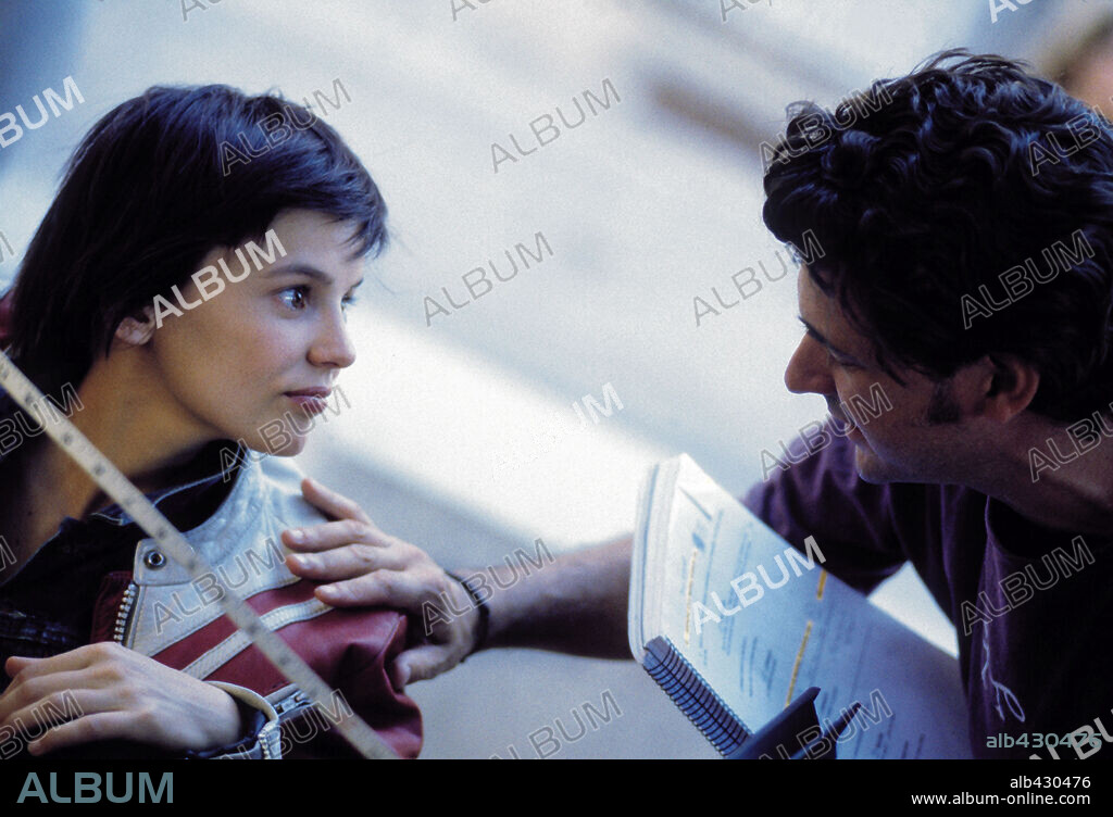 ELENA ANAYA y JULIO MEDEM en LUCÍA Y EL SEXO, 2001, dirigida por JULIO MEDEM. Copyright SOGECINE/ALICIA PRODUCE / LOPEZ CALVIN, DIEGO.