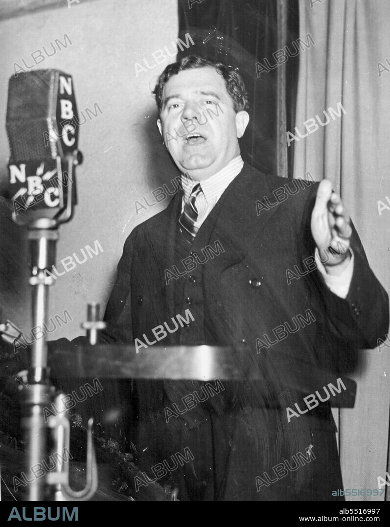 Huey Hits New ***** Lauds "Share-The-Wealth" On Radio -- Sen. Huey P. Long of Louisiana makes his bitter attack on the new deal over a coast-to coast network from a Washington Broadcasting Studio. He called his address, "Our ***** government and its spokesman-Hugh Johnson."During the long talk, long gave a detailed idea of his "Share-The-Wealth" plan, the main point of which is to cut down the big fortunes and spreading out the money to families having less than $5,000. He referred to Hugh Johnson as the "pampered ex-crown prince loaned by Wall Street to run the government." March 8, 1935. (Photo by International News Photos).