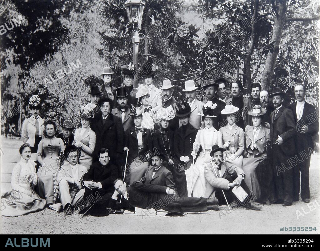 RUSSIAN PHOTOGRAPHER. Author Maxim Gorky and Anton Chekhov between the actors of the Moscow Art Theatre.