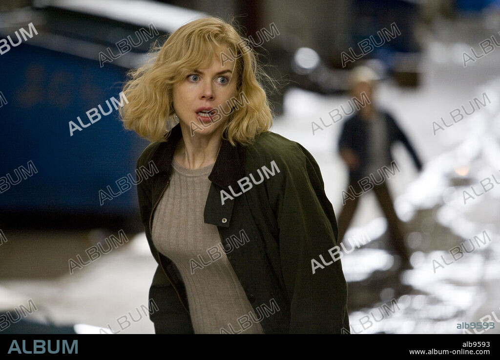 NICOLE KIDMAN en INVASION, 2007 (THE INVASION), dirigida por OLIVER HIRSCHBIEGEL. Copyright OLIVER PICTURES INC/VILLAGE ROADSHOW PICTURES/VERTIGO ENTERT / SOREL, PETER.