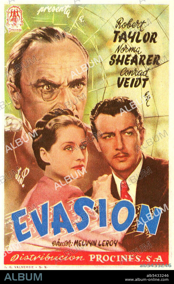 NORMA SHEARER and ROBERT TAYLOR in ESCAPE, 1940, directed by MERVYN LEROY. Copyright M.G.M.
