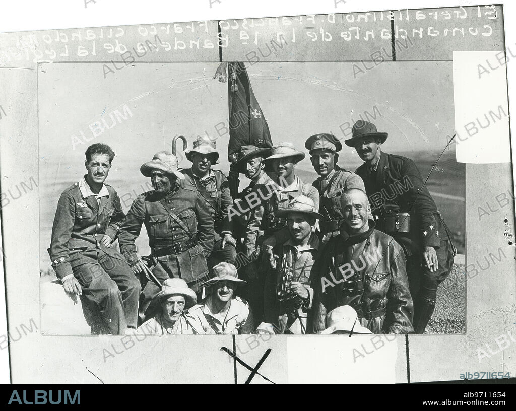 Melilla 1921. Guerra de Marruecos. El general Sanjurjo, el coronel Castro Girona y el comandante de la primera badera de la Legión Francisco Franco, entre otros.