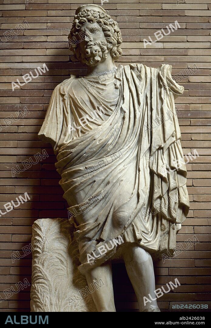 PLUTON, el HADES griego. Dios de ultratumba. Escultura. Museo Nacional de Arte Romano. Mérida. Provincia de Badajoz. Extremadura. España.