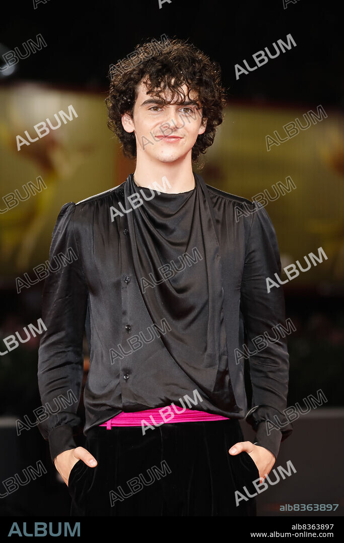 September 7, 2022, Venice, Italy: Jack Dylan Grazer attends the premiere of 'Dreamin Wild' during the 79th Venice International Film Festival at Palazzo del Cinema on the Lido in Venice, Italy, on 07 September 2022. Photo: Alec Michael (Credit Image: © Alec Michael via ZUMA Press).