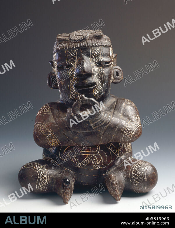 Maya-Kultur, Frühklassik, 250 - 600 n. Chr. Anthropomorphes Weihrauchgefäß in Gestalt eines beleibten Würdenträgers, der mit den Händen einen Ring formt. Ton, Höhe 22,9 cm, Breite der Basis. 20,2 cm. Herkunft: Uaxactún, El Peten, Guatemala, Struktur A-5, Grab 22. Inv. Nr. 214a, b. Guatemala, Museo Nacional de Arqueologia.