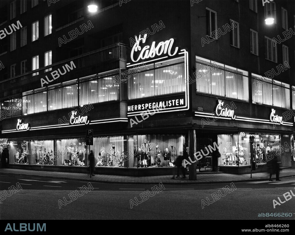 Herrspecialisten herrekiperingsaffären Cason på Gustav Adolfs Torg GAT - Södra Tullgatan i Malmö 1970. Foto: Sydsvenskan / IBL Bildbyrå.