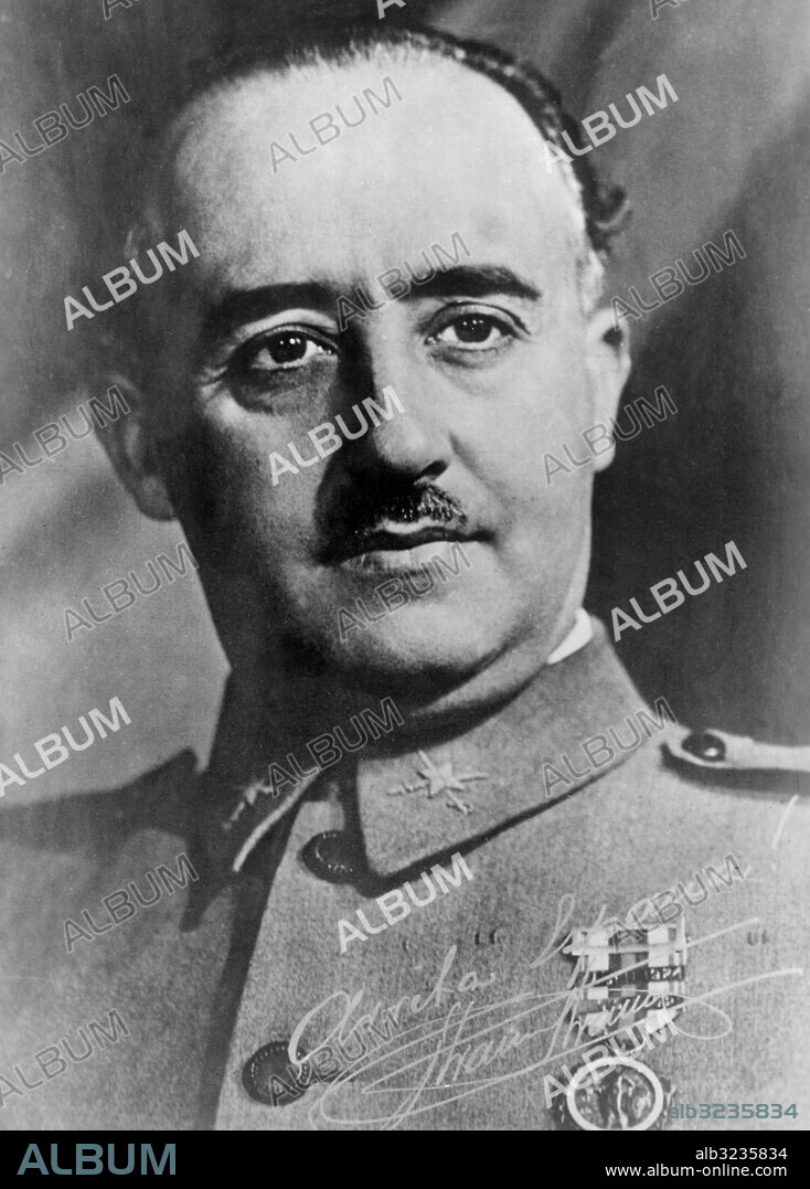 Orig. bildtext... LE NOUVEAU MINISTERE ESPAGNOL. N.P.M. le général Franco Président du conseil. Orig. bildtext... LEADER OF SPAIN. Gen. Franco the leader of Spain an official portret with signature. Anm. Namnteckningar Signaturer CD675 persons: FRANCISCO FRANCO sites: SPANIEN PhotoDate:193?-??-??.