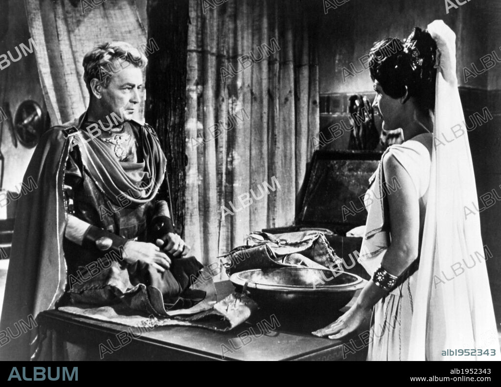 ALAN LADD in DUEL OF CHAMPIONS, 1961 (ORAZI E CURIAZI), directed by FERDINANDO BALDI and TERENCE YOUNG. Copyright LUX FILM.