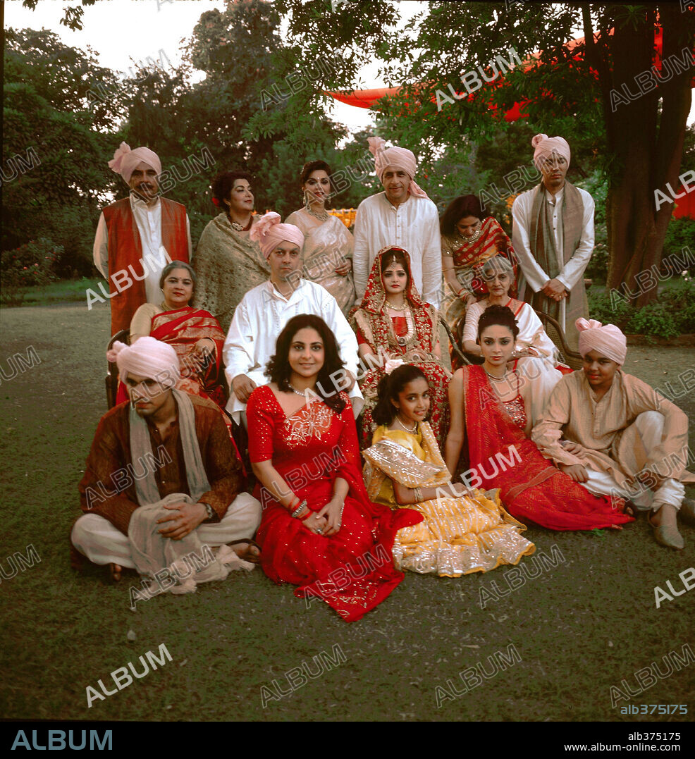 LA BODA DEL MONZÓN, 2001 (MONSOON WEDDING), dirigida por MIRA NAIR. Copyright MIRABAI FILMS.
