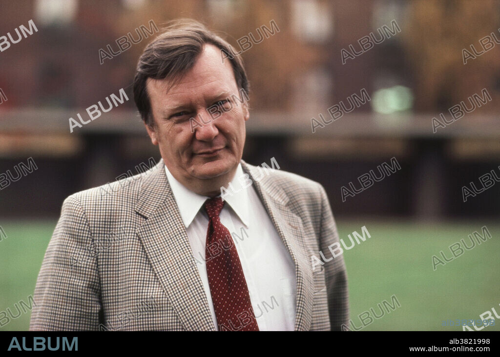 Editorial use only . Portrait of Carlo Rubbia, an Italian particle physicist and inventor who shared the Nobel Prize in Physics in 1984 for work leading to the discovery the W and Z particles at CERN. Photo taken circa 1988.